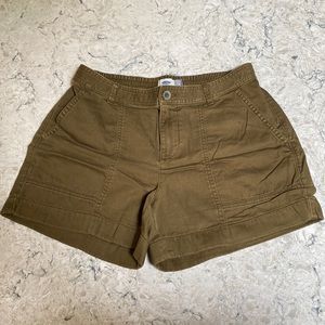 Casual Old Navy shorts - size 8